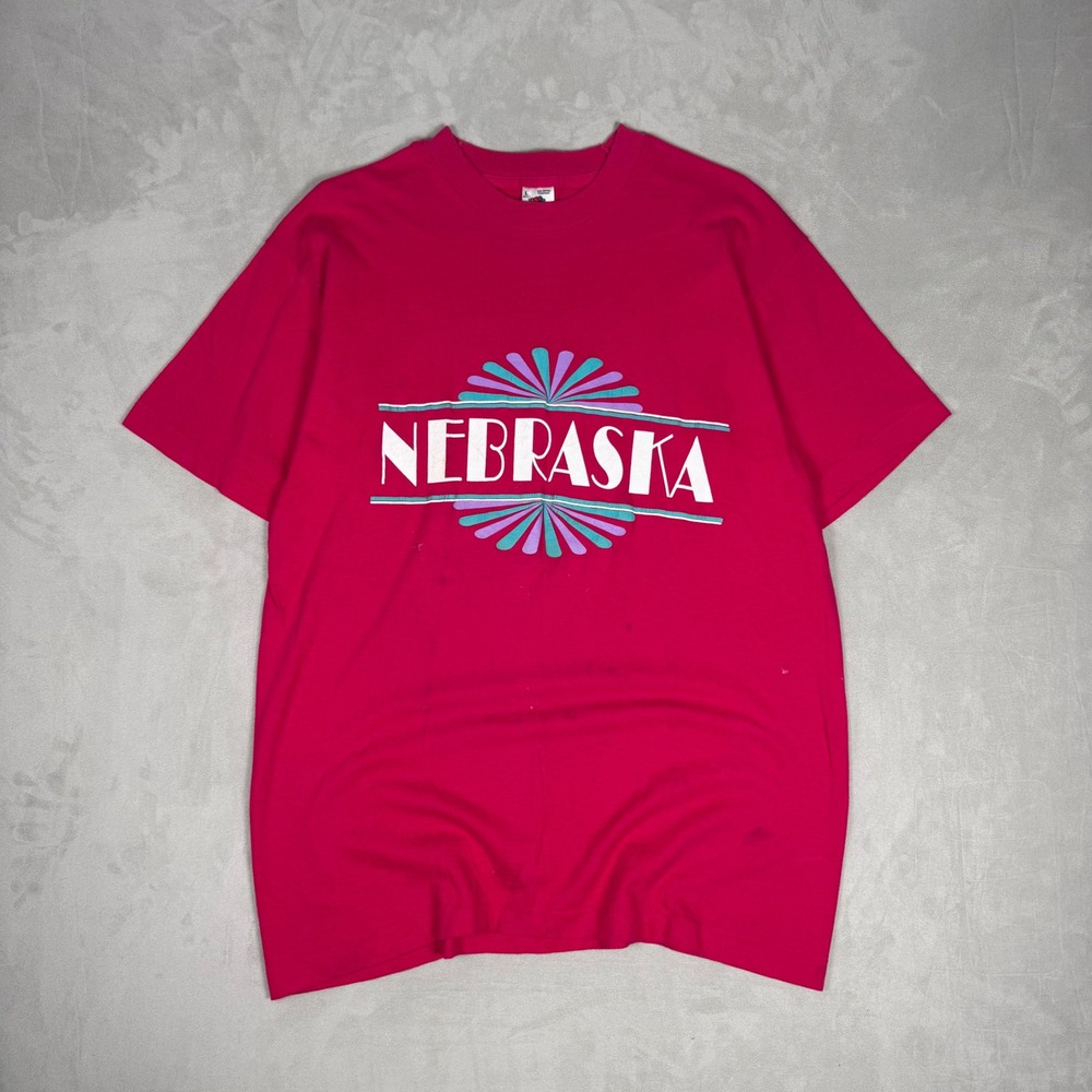 90s Mens Fruit of the Loom Nebraska Graphic Single Stitch T-Shirt Pink Large
